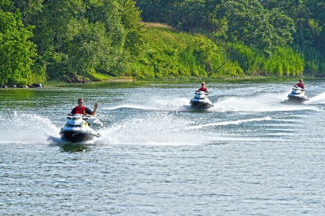 1-Hour Jet Ski Guided Tour – Explore Montreal Waterways in Style! - Timing the 4:15 pm departure for better water and better photos