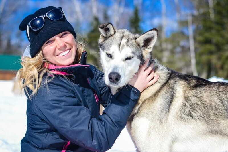 15 min. Tadoussac : Behind-the-Scenes Sled Dog Kennel Tour - Musher secrets: what this guide teaches you beyond the basics