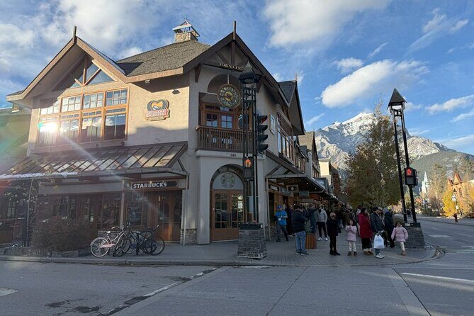 2-3 Days Lake Louise Moraine Gondola Johnston Canyon Icefield - Who this Banff Journey tour is best for