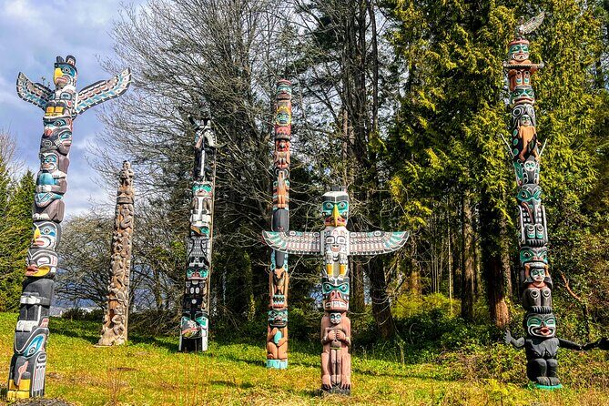2 Unforgettable Hours in Vancouver - Stanley Park in small doses: rainforest air and Seawall views
