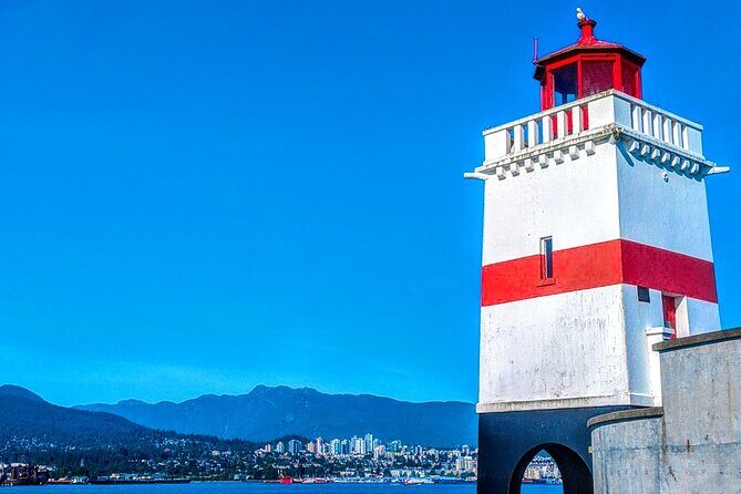2 Unforgettable Hours in Vancouver - Robson to English Bay and the A-maz-ing Laughter sculptures