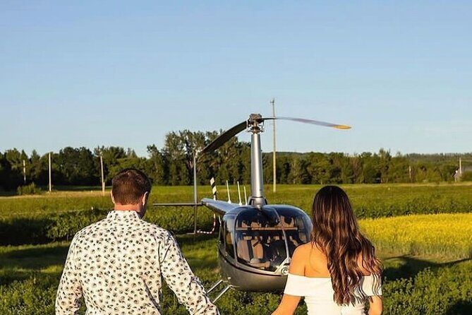20 Minute Scenic Helicopter Private Tour - Niagara Escarpment Views, Ski Hills, Resorts, and Shoreline in One Sweep