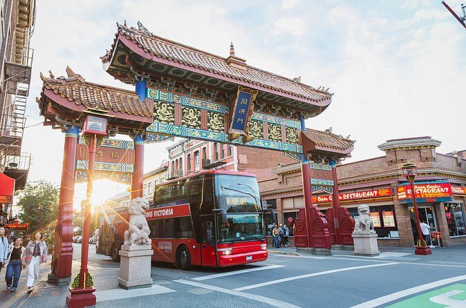 24 Hour Hop-On, Hop-Off Double Decker Victoria City Tour - What’s Included, What’s Not: Spending Smart in Victoria