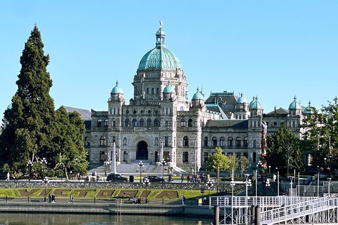 2hr City Highlights Private Tour in Victoria BC - Stop-by-Stop: Ten Victoria Highlights in a Smart Order