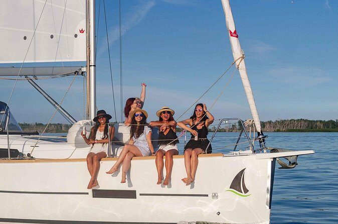 2hr Shared Sailing Experience in Toronto - Who This Toronto Sail Fits Best