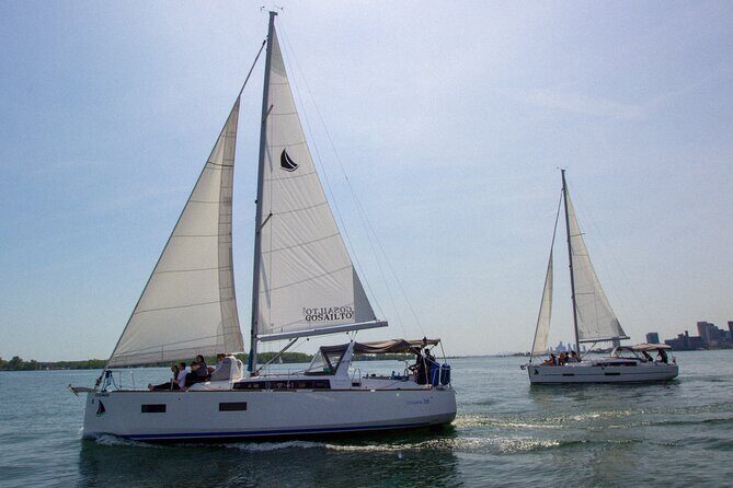2hr Shared Sailing Experience in Toronto - Small-Group Sailing Means Better Views and Less Stress