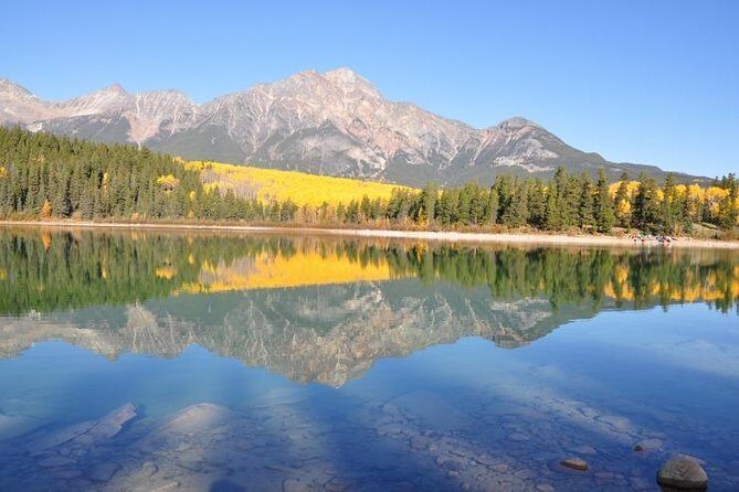 3-Day Authentic Jasper National Park Packaged Tour - Day 3: Pyramid Lake, Maligne Canyon, Athabasca Falls, Peyto and Emerald Lakes
