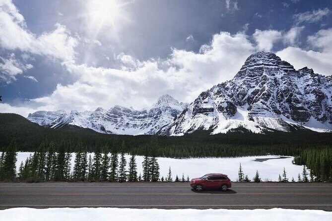 3-Day Columbia Icefield & Jasper Tour from Calgary,airport pickup - Crowfoot Glacier Viewpoint and Bow Lake: Quick Stops, Good Payoff