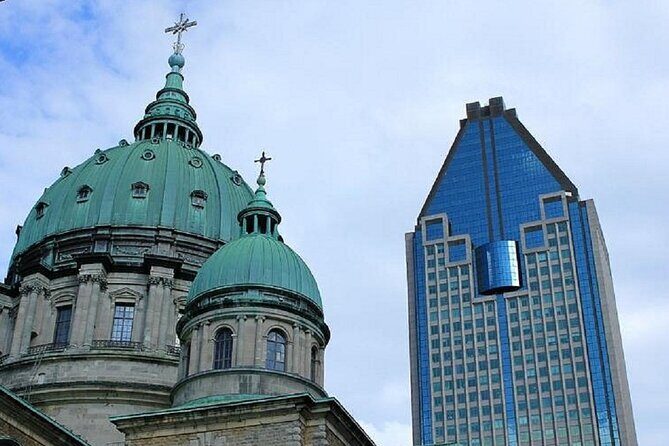 3 Days-3 ICONIC Cities: Montreal, Quebec and Ottawa from Toronto - Day 1: Kingston and the Thousand Islands Cruise to Montreal