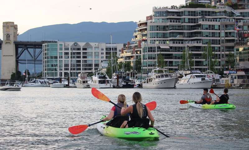 3 Hour Kayak in Vancouver with Coffee on the Beach - Passing marinas and spotting wildlife from the water
