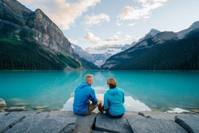 4-Day Rockies Discovery Tour Package, Banff, Jasper, and Yoho - Day 2 on the Icefields Parkway: the glacier-to-lake photo line