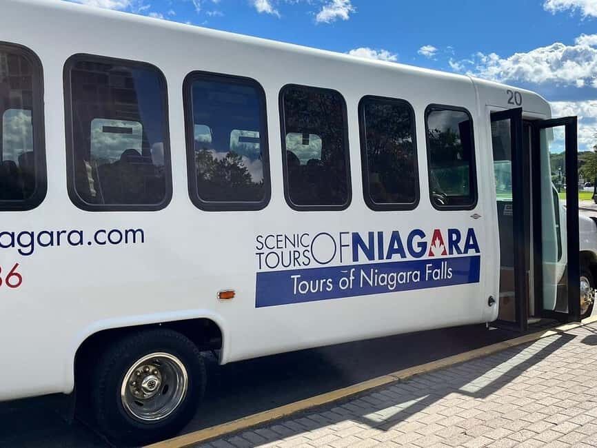 4 hr Summer Fun Tour - Niagara Falls Canada - Niagara City Cruises Voyage to the Falls at Horseshoe Falls