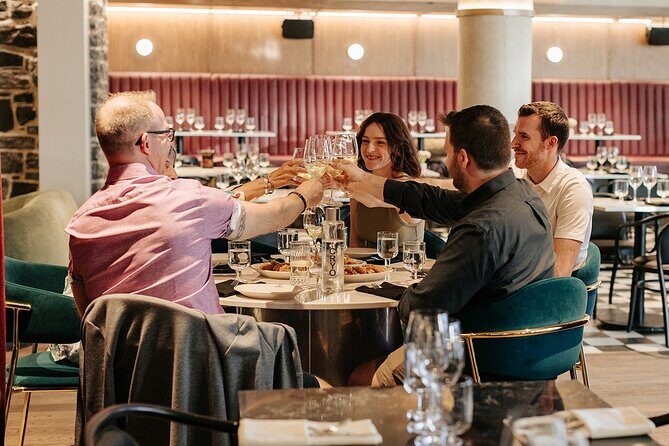5-course Progressive Dinner on Grande-Allée and History Tour - Guides like Sam, Lynn, and Danielle: what that means for your night