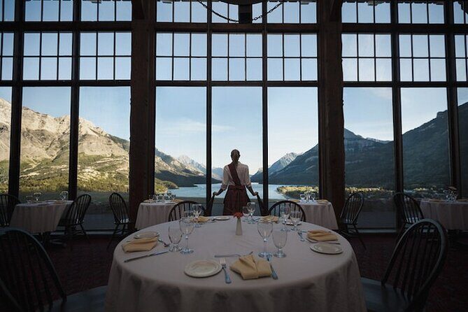 7-Day Rockies Tour : Banff, Jasper, Yoho, Drumheller & Waterton - Day 5 Lake Louise, Moraine Lake permits, and Yoho’s Emerald Lake