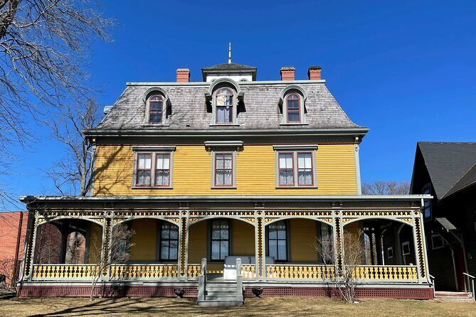 A 7th-Gen Local's View of Downtown Charlottetown: An Audio Tour - Price and what $11.99 buys you in Charlottetown