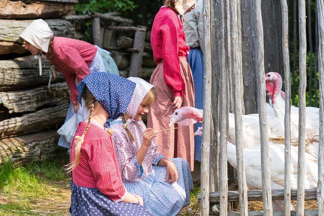 Admission 1 person - Visit of the Acadian Historic Village - Bilingual interpreters: why English and French matters