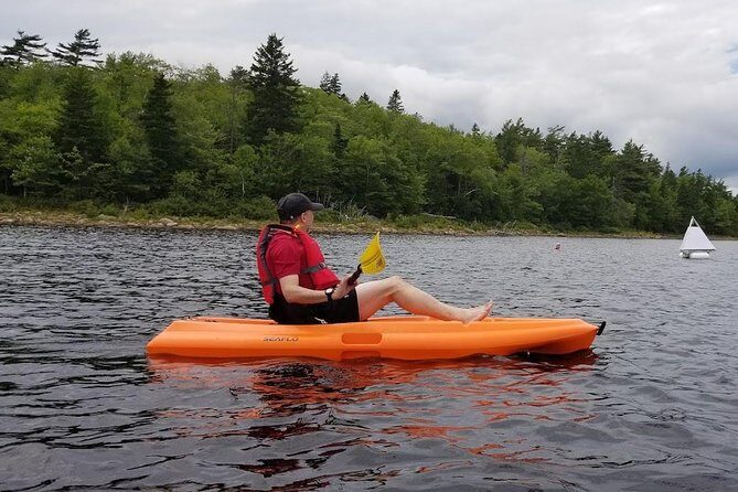 Adult Single Kayak Rental - Long Lake Provincial Park: a wilderness feel without the long trek