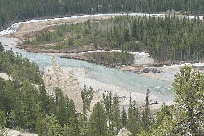 Airport Shuttle: Banff <---> Calgary - Price and Value: What $344.67 per Group Buys You
