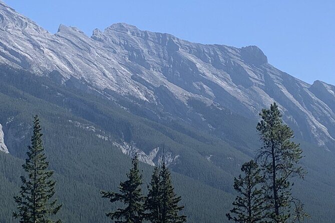 Airport Shuttle: Banff <---> Calgary - Timing Realities: The 2-Hour Ride and Winter-Ready Planning