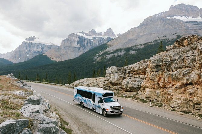 Alberta Transfer: Banff, Jasper, Lake Louise, Calgary - Inside the coach: comfort for a long day of travel