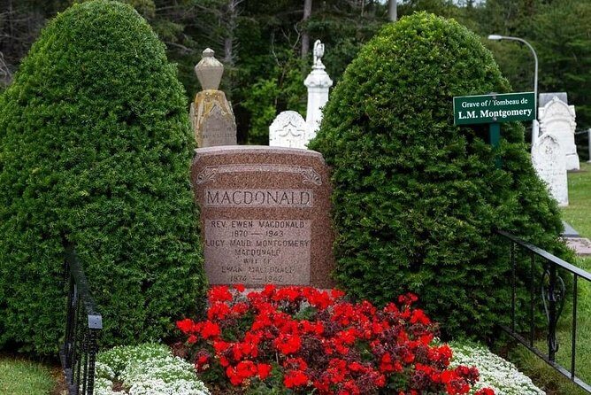 Amazing PEI Experience 5 passengers only - The Dunes Studio Gallery & Café: Gardens and a View-First Stop