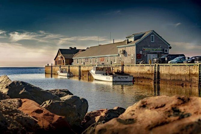 Amazing PEI Experience 5 passengers only - Prince Edward Island National Park Parkway: Cavendish Cliffs by Car