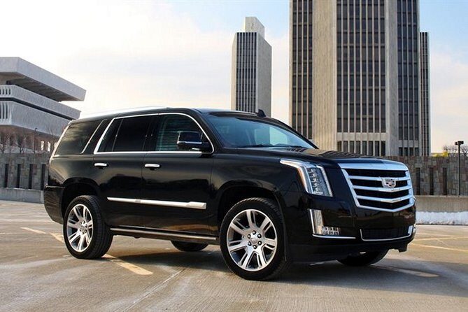 Arrival Transfer: Vancouver Airport YVR - Vancouver by Luxury SUV - Key things to know before you land