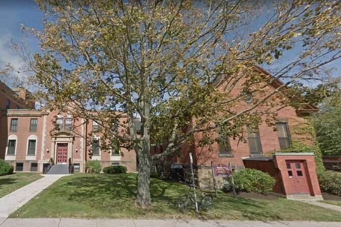 Astounding Scavenger Hunt: Moncton Canada’s Cultural Hub - Stop 1: Thomas Williams House and the photo-prompt energy
