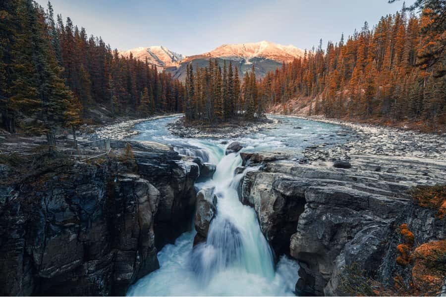 Athabasca Falls/Abraham,Sunwapta Falls, Icefield, Peyto Lake - Athabasca Glacier: Glacier Country Without the Guesswork