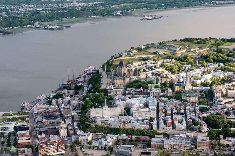 Attitude-Helicopter: Helicopter tour of Quebec City - Choosing Between the 45-Minute and 60-Minute Quebec Flights