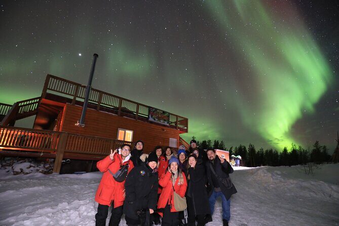 Aurora Station Aurora Viewing - The log cabin between sky looks: toilets, kitchen, and staying comfortable