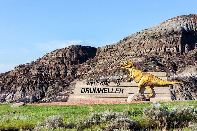 Badlands Tour: Drumheller with Museum, Hoodoos & Dinosaurs - Horseshoe Canyon: The Badlands View That Turns on Your Camera