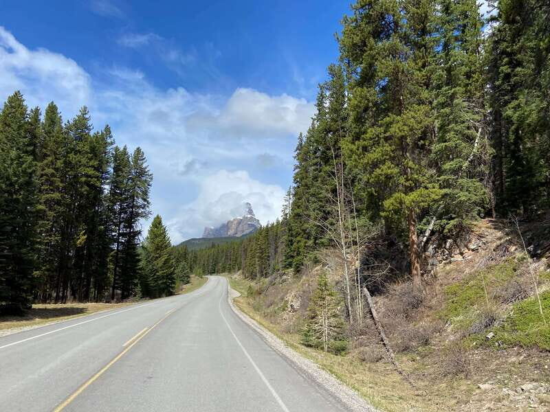 Banff: 4-Hour E-Bike and Walking Tour in Johnston Canyon - Legacy Trail up to Johnston Canyon: switching from bike to boots