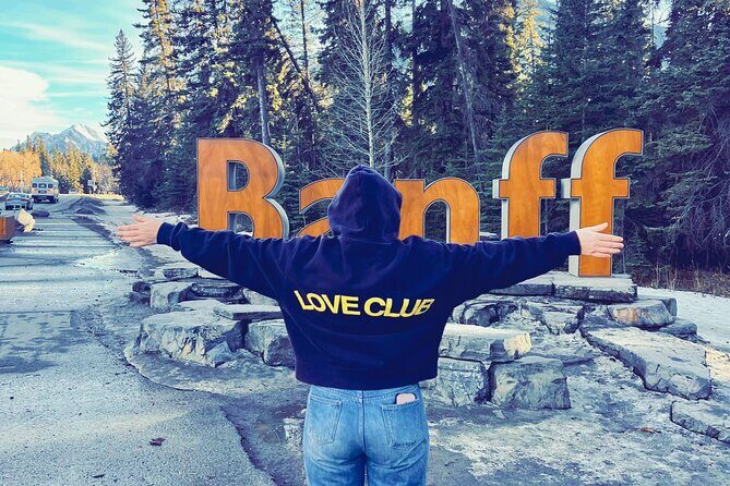 Banff and Yoho Rocky Mountain Discovery Day Tour - Emerald Lake and Natural Bridge: Two Quiet Stops in Yoho National Park