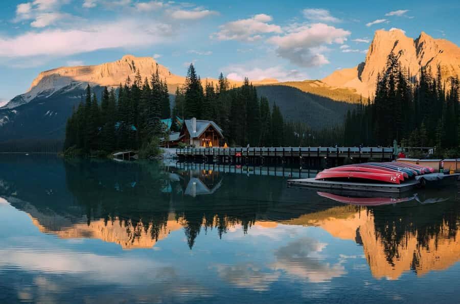 Banff/Calgary: Louise, Moraine/Bow, Emerald & Peyto 4 Lakes - The road stops that make the drive worth it (Castle, Cascade, and the Spiral Tunnel)
