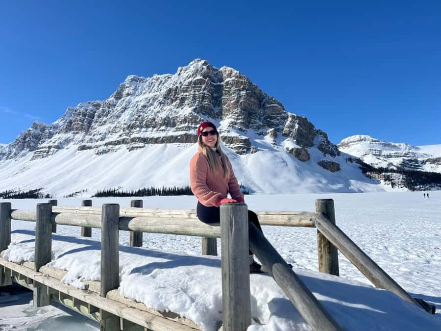 Banff/Calgary: Louise, Moraine/Bow, Emerald & Peyto 4 Lakes - Lunch time at Lake Louise Village North: plan for food on your own