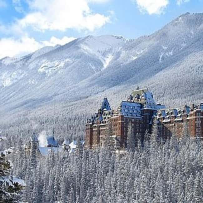 Banff/Calgary:Banff National Park&Johnston Canyon 1-Day Tour - Banff town time: lunch options, hot springs break, and easy wandering