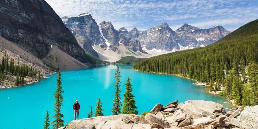 Banff/Calgary:Lake Louise,Moraine Lake,Emerald Lake Day Tour - Lake Louise: 1.5 Hours to Get Your Bearings by the Water