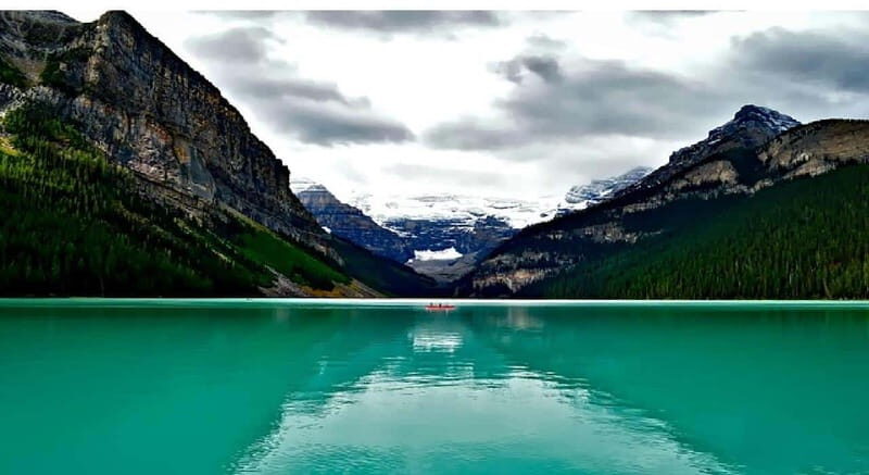 Banff/Canmore: Moraine Lake and Lake Louise 90 Min Each - Comfort, Organization, and the Human Touch