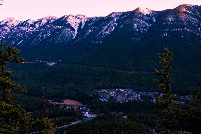 Banff Deep 1 Day Tour in small group - Bow Falls, Surprise Corner, and the Hoodoos Trail: three quick hits