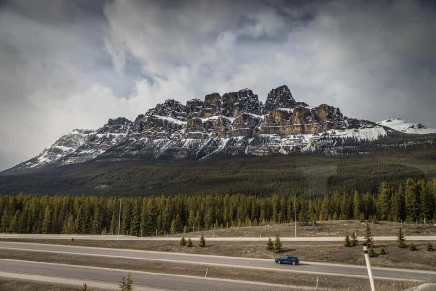 Banff: Explore Banff & Jasper National Parks (4-Days) - Icefields Parkway To Banff: Jasper’s river valley, Glacier toe hike, and waterfall power