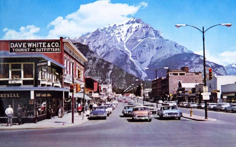 Banff GHOST TOWN History Walking Tour + Transportation - Key things you’ll notice on this tour