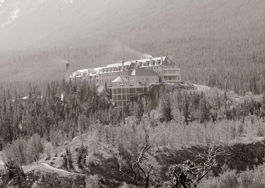 Banff GHOST TOWN History Walking Tour + Transportation - Photo opportunities: best times to stop and look