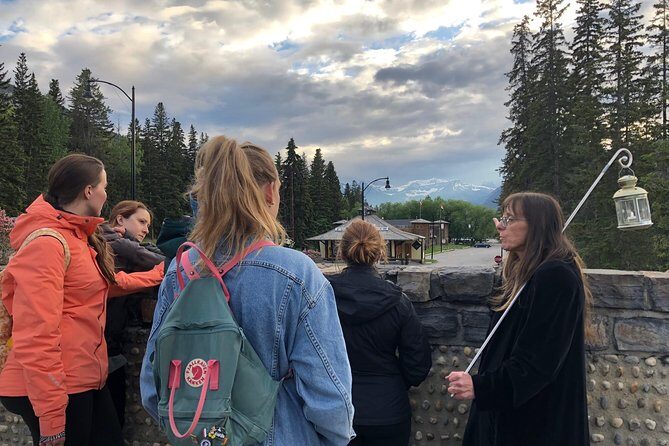 Banff Ghost Walks - Meeting at Good Earth Coffeehouse and Timing Your Evening