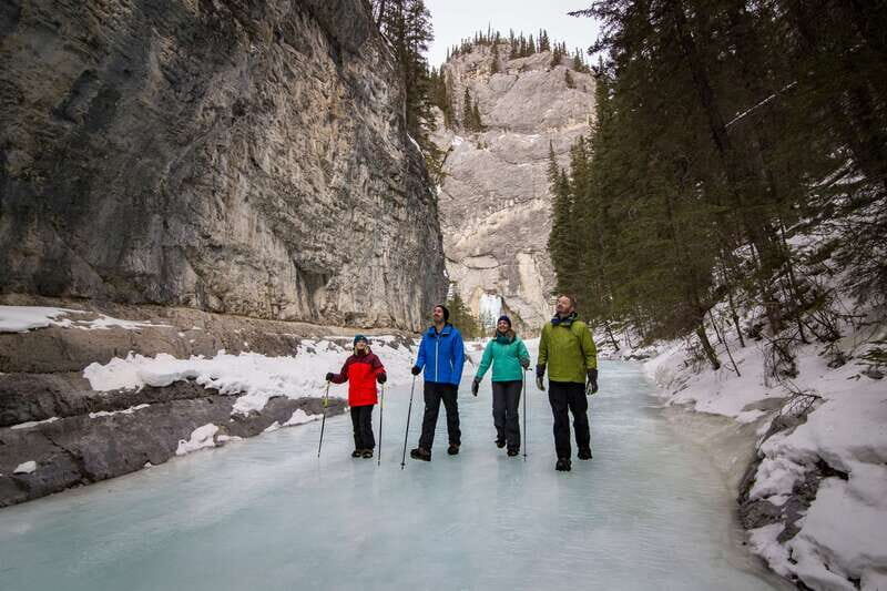 Banff: Grotto Canyon Icewalk - Getting from Banff to Canmore Coast territory: the early pickup and minibus ride