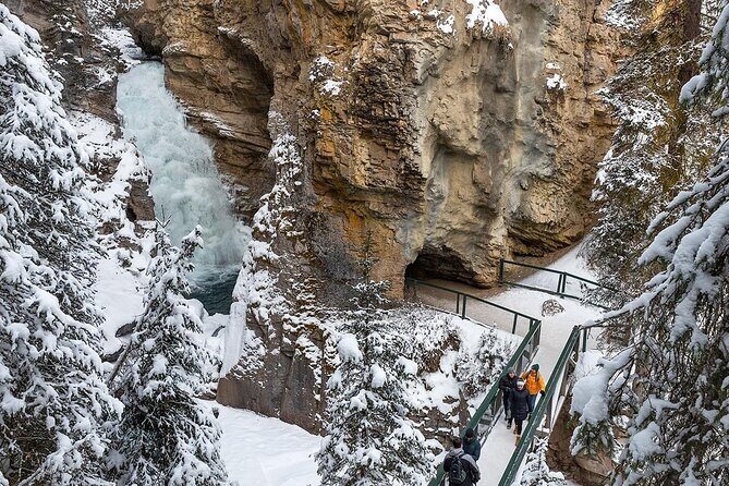 Banff Highlights: Moraine Lake, Lake Louise and beyond - Lake Louise: timing, viewpoints, and how to handle crowds