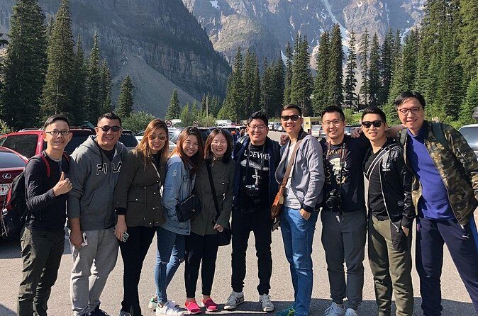 Banff Hotels to Calgary Airport YYC Shared Shuttle Service - Mobile ticket, confirmation, and being ready to roll