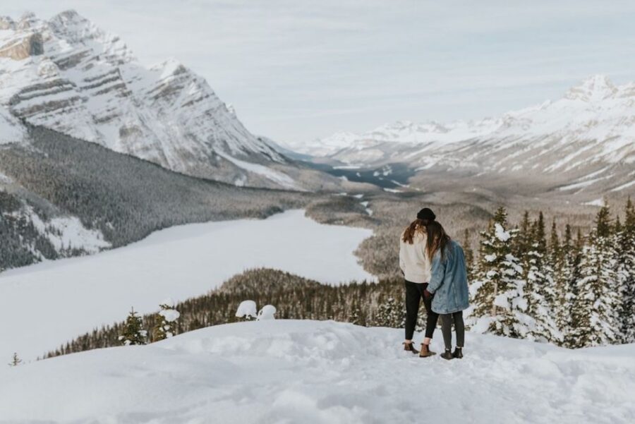 Banff: Icefields Parkway & Abraham Lake Ice Bubbles Tour - The full pacing: 8 hours with built-in reset time