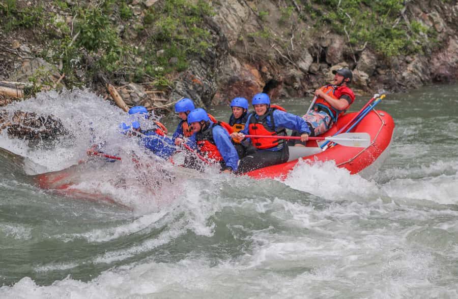 Banff: Kananaskis River Surf Trip - Banff to the Kananaskis River: what this “surf rafting” actually means