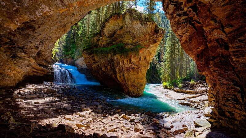 Banff, Lake Louise, Marble Canyon & Yoho National Parks Tour - Smart Tips to Make a Fast Day Feel Relaxing
